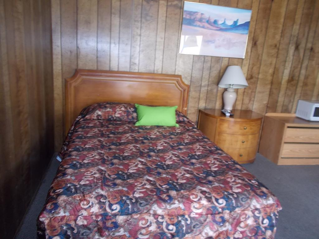 Atomic Inn Beatty Near Death Valley Kültér fotó